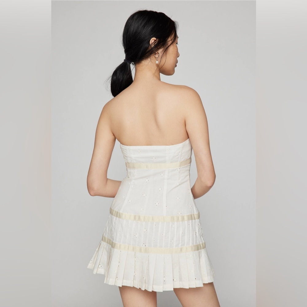 Kimchi Blue Violetta Eyelet Strapless Mini Dress - Picture 4 of 4